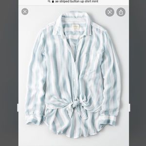 American Eagle tie front button up shirt xl